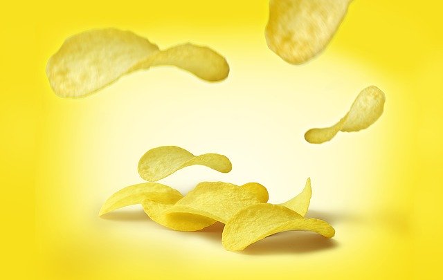 chipsy, nezdravé jídlo